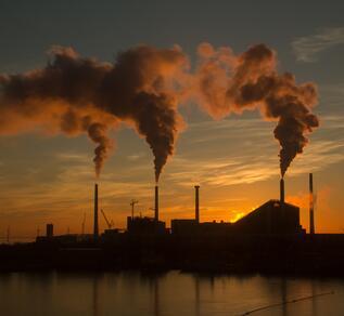 Les centrales polluantes : une menace environnementale en Belgique